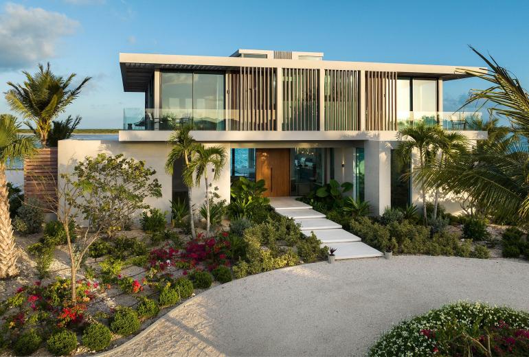 Tci002 – Elegante vila à beira-mar em Grace Bay