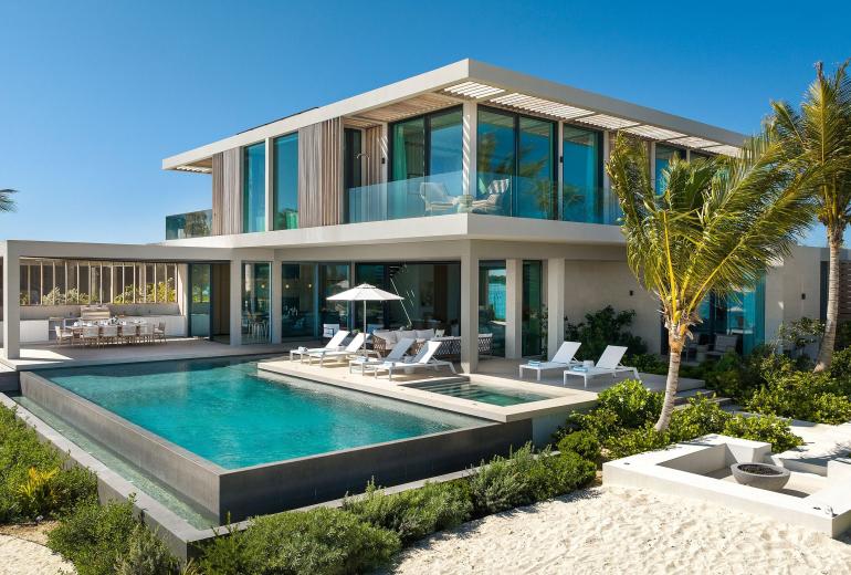 Tci002 – Elegante vila à beira-mar em Grace Bay
