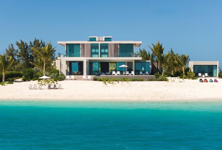 Tci002 – Elegante vila à beira-mar em Grace Bay