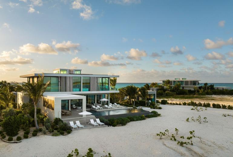 Tci002 – Elegante vila à beira-mar em Grace Bay