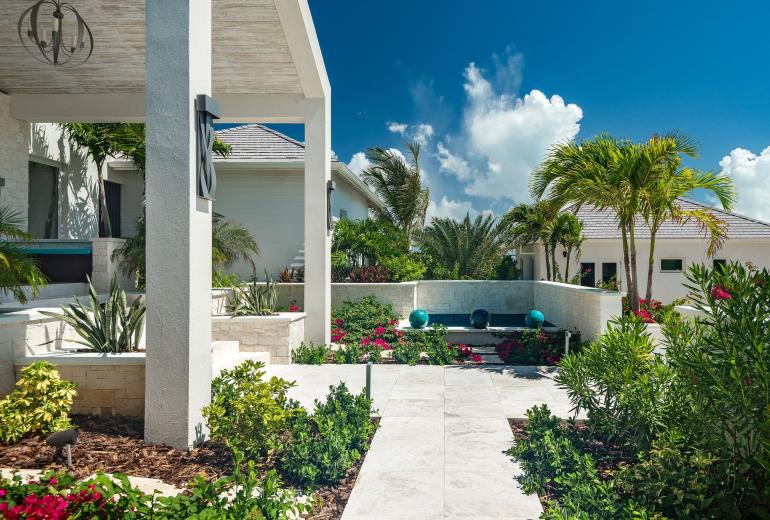 Tci004 – Villa with ocean views in Turtle Tail