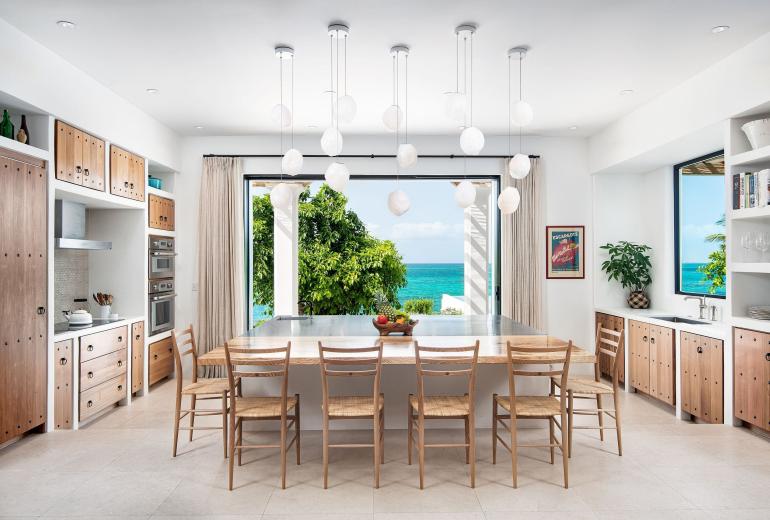 Tci006 – Hillside villa with sea views in Blue Mountain
