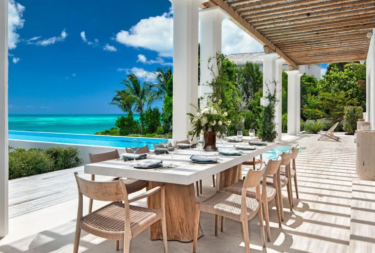 Tci006 – Hillside villa with sea views in Blue Mountain