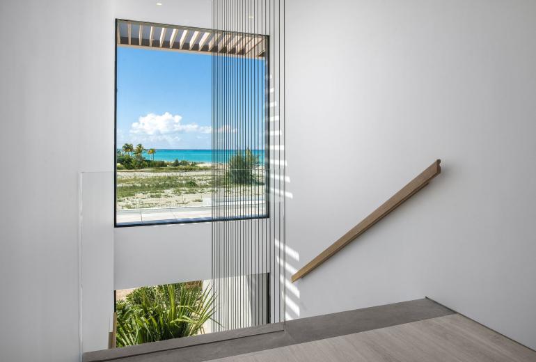 Tci009 – Villa de lujo frente al mar en Emerald Point