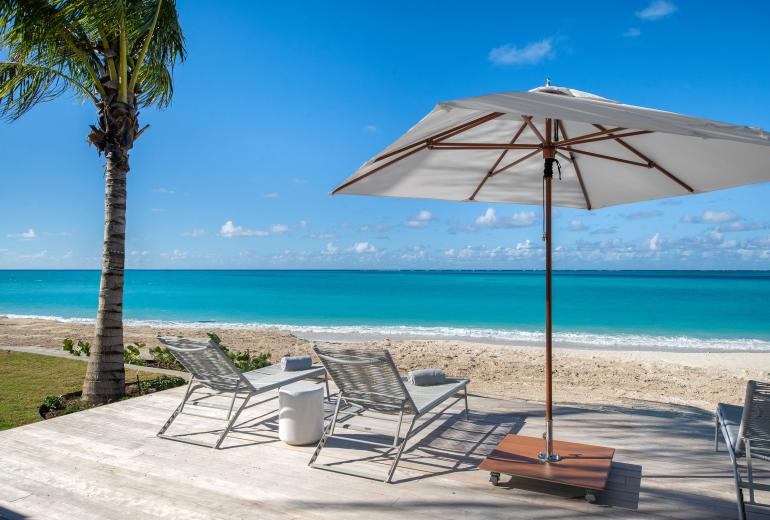 Tci009 – Villa de lujo frente al mar en Emerald Point