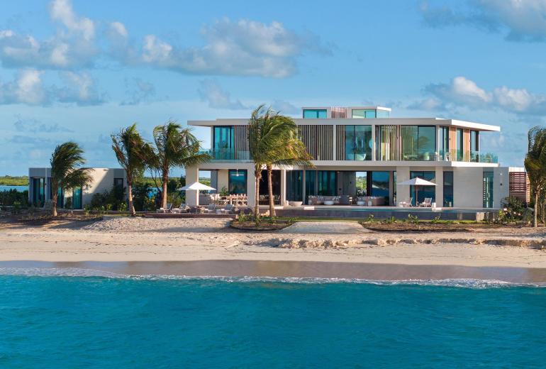 Tci009 – Villa de lujo frente al mar en Emerald Point