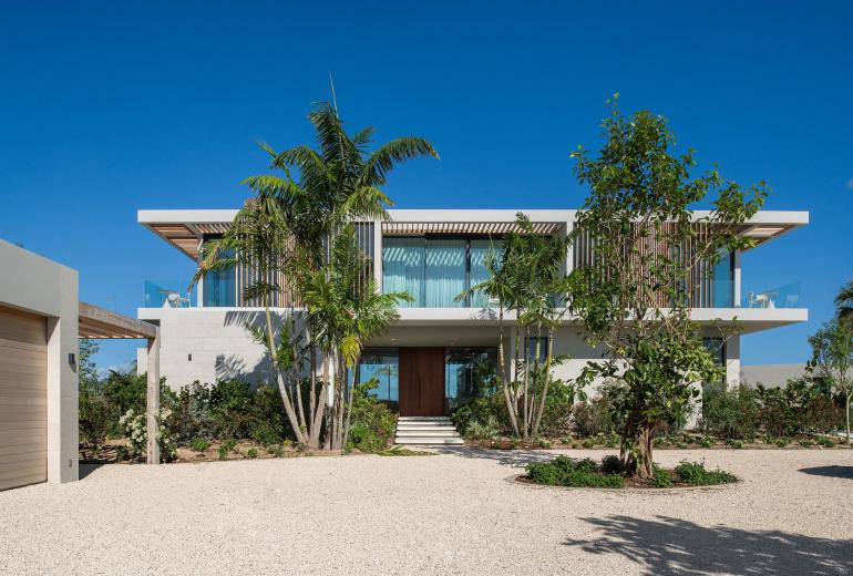 Tci009 – Villa de lujo frente al mar en Emerald Point