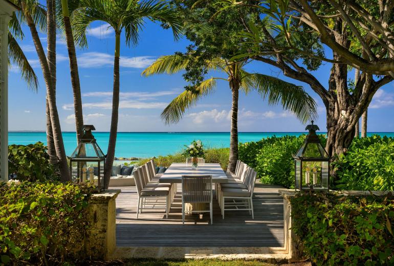 Tci010 – Élégant refuge en bord de mer à Grace Bay