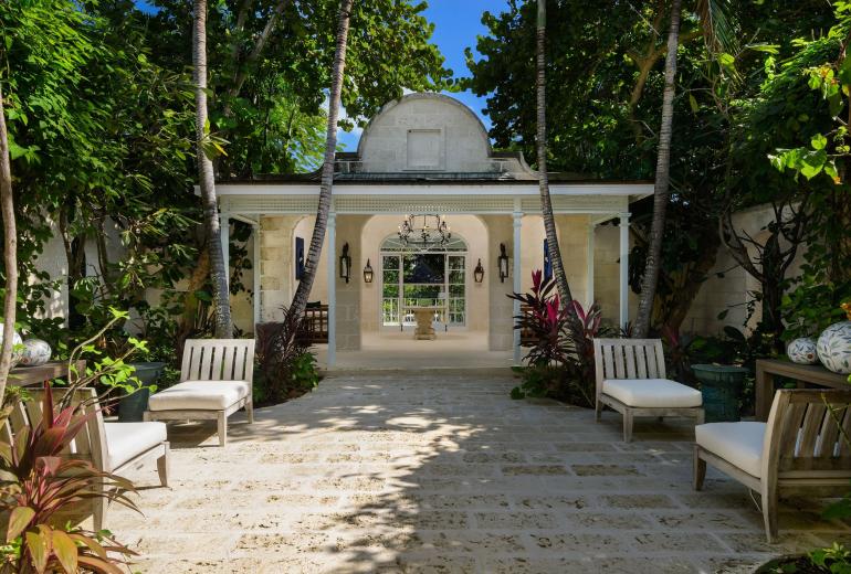 Tci010 – Élégant refuge en bord de mer à Grace Bay