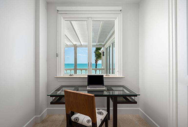 Tci012 – Villa com vista para o mar e piscina em Long Bay