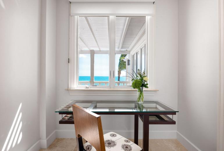 Tci012 – Villa com vista para o mar e piscina em Long Bay