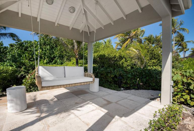 Tci012 – Villa com vista para o mar e piscina em Long Bay