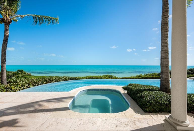 Tci012 – Villa com vista para o mar e piscina em Long Bay