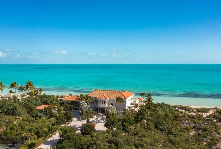 Tci012 – Villa com vista para o mar e piscina em Long Bay