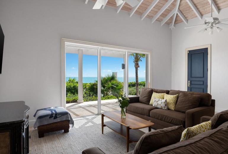 Tci012 – Villa com vista para o mar e piscina em Long Bay