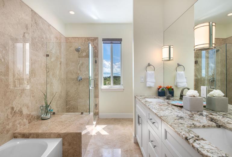 Tci021 – Waterfront villa near Leeward Marina