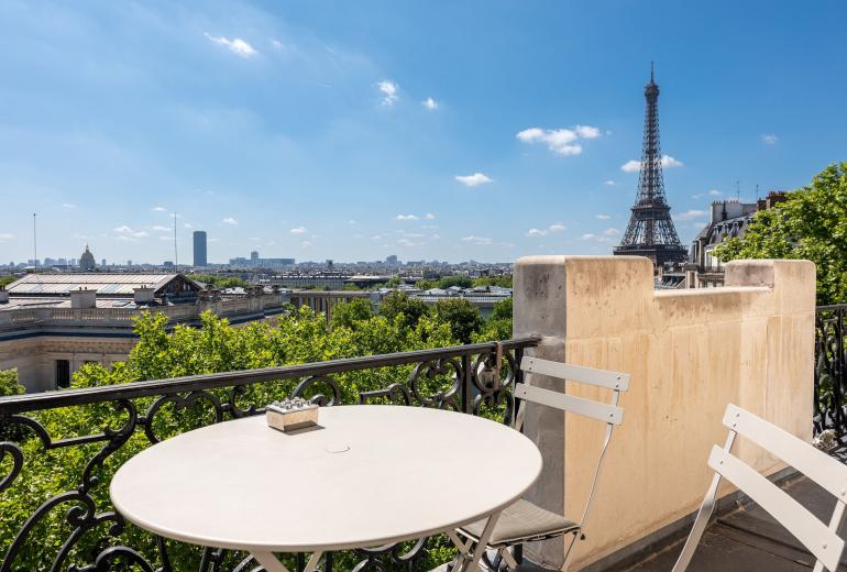 Par066 – Prestige & Iconic Paris Views