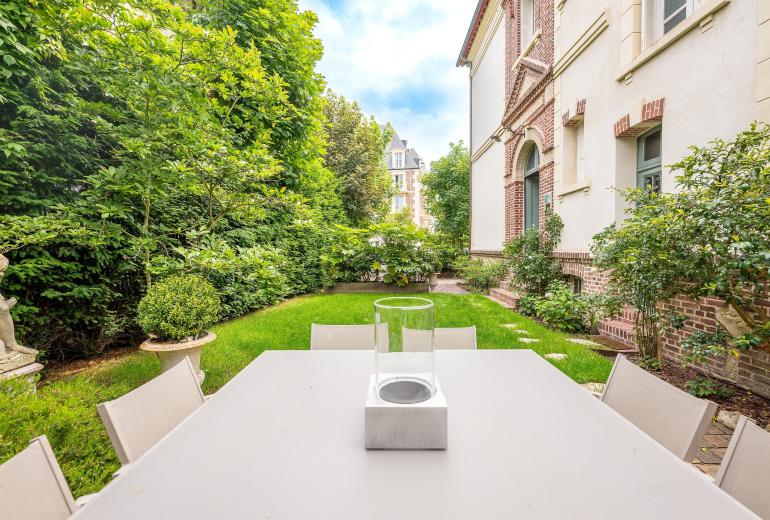 Nor014 - Élégante maison Deauvillaise avec jardin