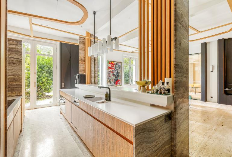 Par051 - Apartamento de luxo com jardim