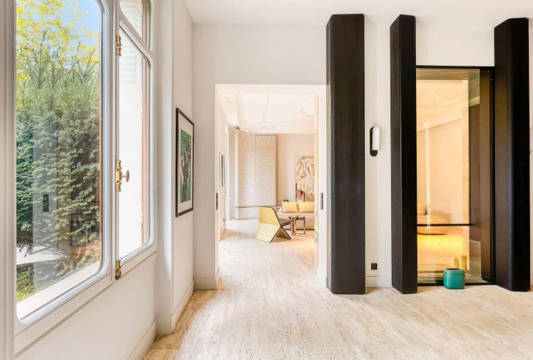 Par051 - Apartamento de luxo com jardim