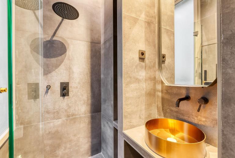 Par051 - Apartamento de luxo com jardim