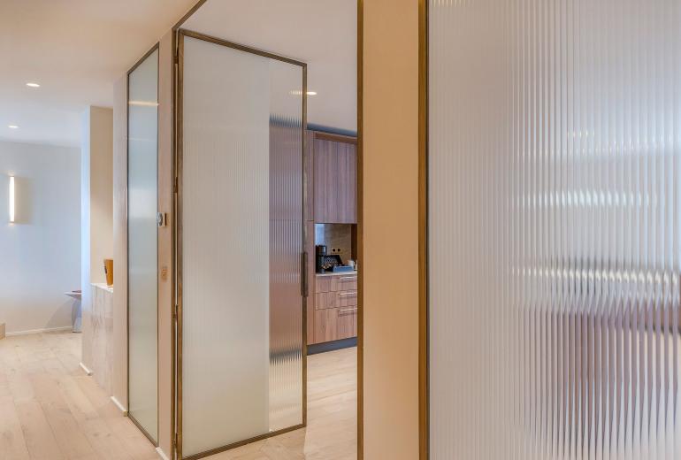 Par291 - Magnifique duplex dans le Triangle d'Or