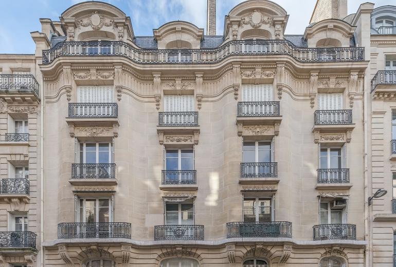 Par291 - Amazing 5 bedroom duplex in Triangle d'Or