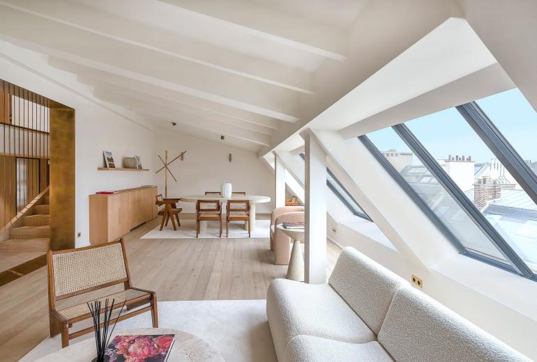 Par291 - Magnifique duplex dans le Triangle d'Or