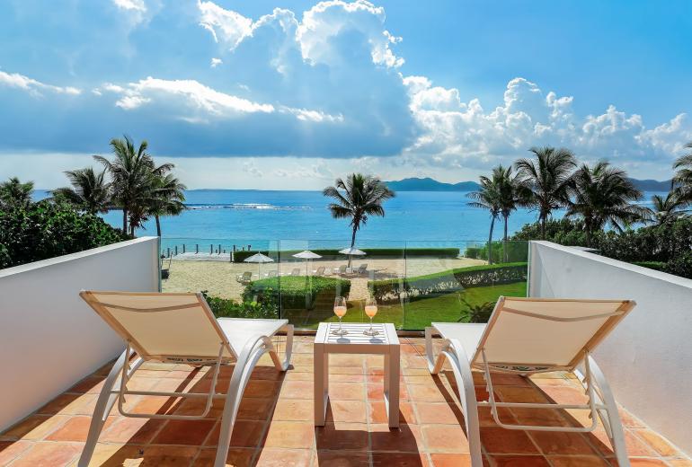 Aia004 – Elegant seafront villa in Little Harbour in Anguilla