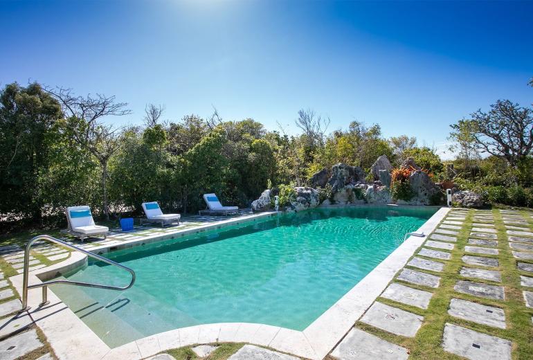 Sxm001 - Cliffside oceanview villa in Terres Basses