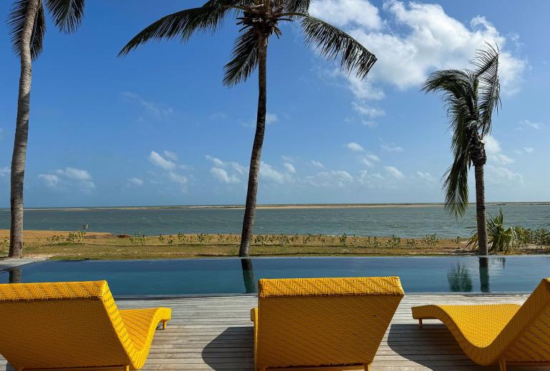 Cea075 - Casa pé na areia em Ilha de Guajiru, Ceará