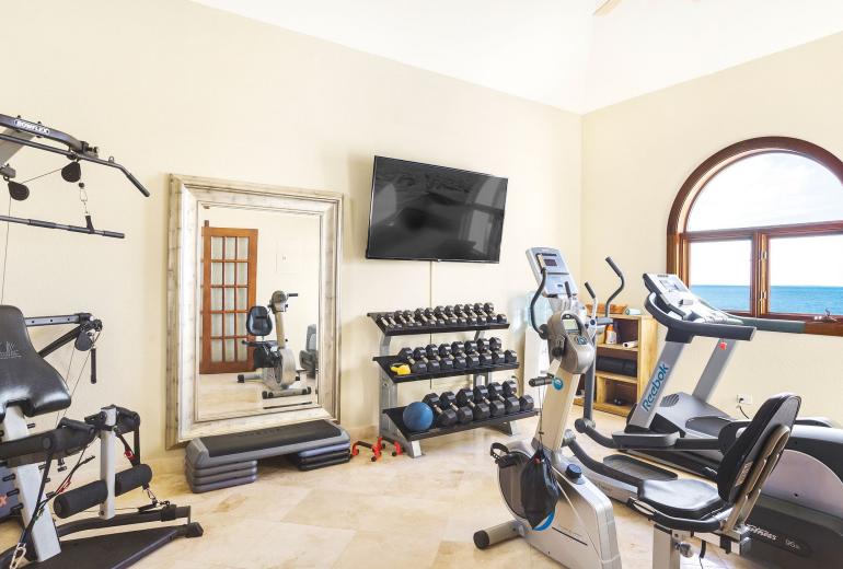 Aia013 – Villa moderna frente al mar en Limestone Bay