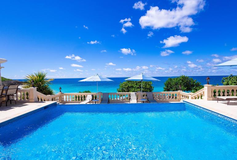 Aia013 – Villa moderna frente al mar en Limestone Bay