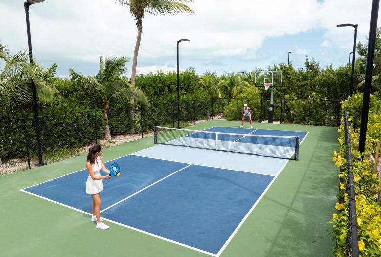 Tci003 – Modern beachfront villa in Grace Bay