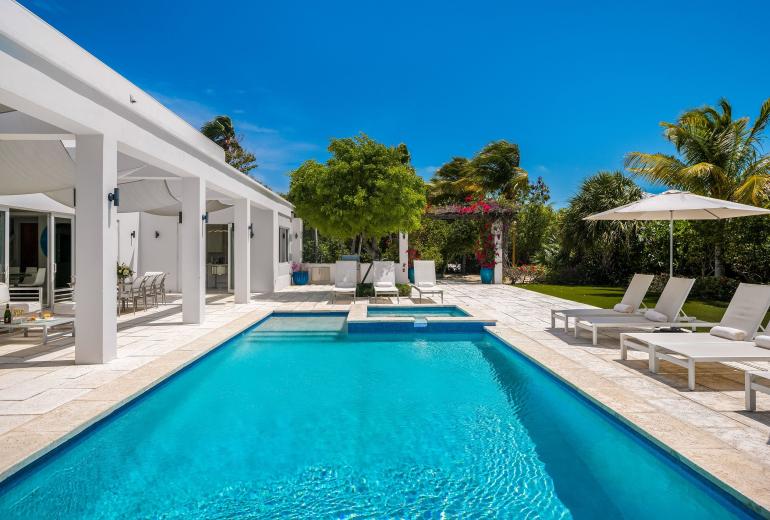 Tci014 – Villa de luxe contemporaine près de Grace Bay