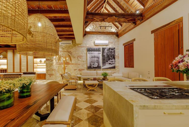 Car015 – Casa de lujo y estilo en Getsemani