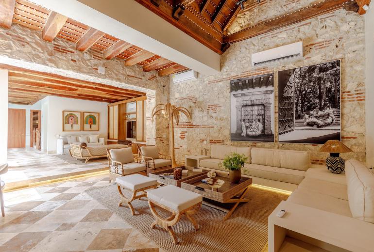 Car015 – Casa de lujo y estilo en Getsemani