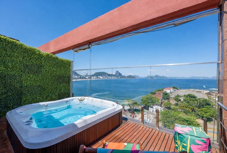 Rio037 - Cobertura de 3 quartos em Arpoador