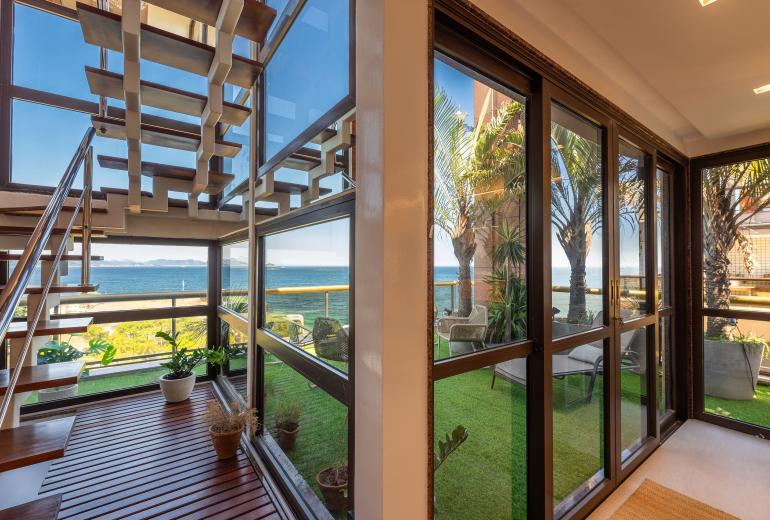 Rio037 - Cobertura de 3 quartos em Arpoador