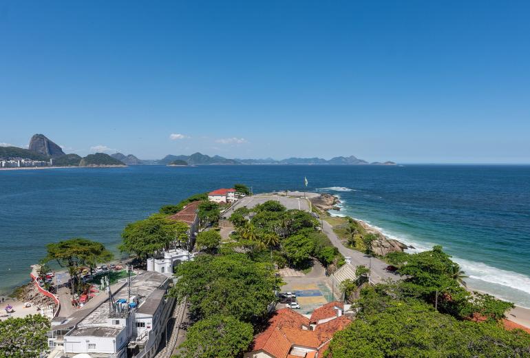 Rio037 - Cobertura de 3 quartos em Arpoador