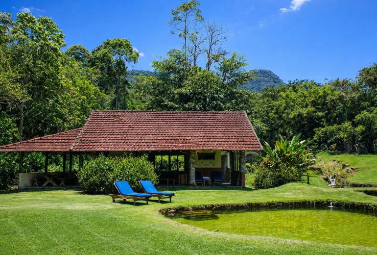 Ang054 - Santuario Privado en Porto Frade