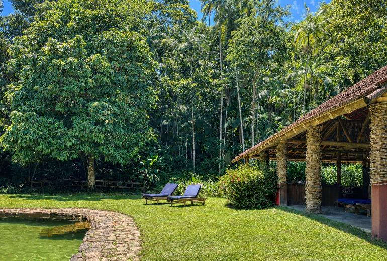 Ang054 - Santuario Privado en Porto Frade