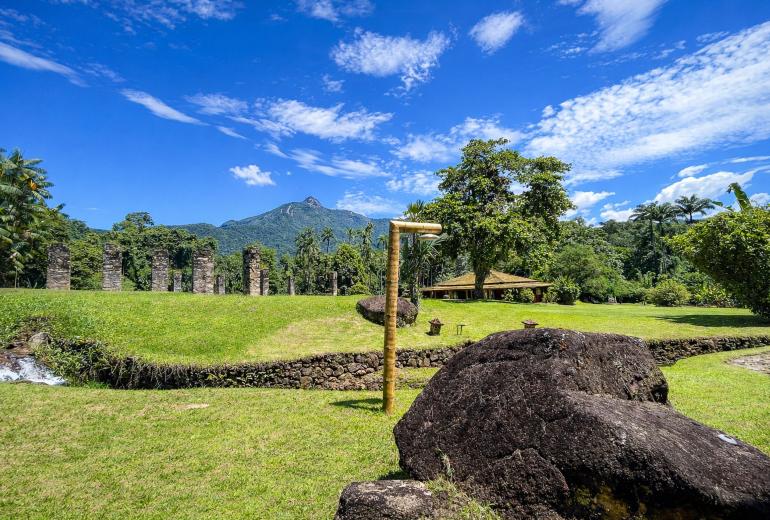 Ang054 - Santuario Privado en Porto Frade