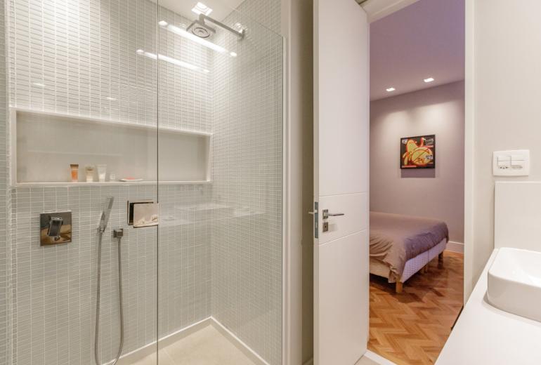 Rio268 - Charming apartment with lateral sea view – Leblon