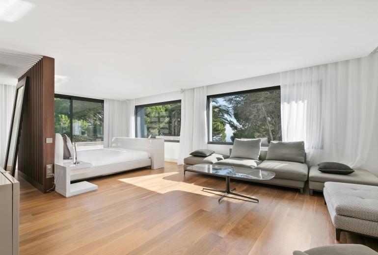 Azu053 - Exceptional Contemporary Villa