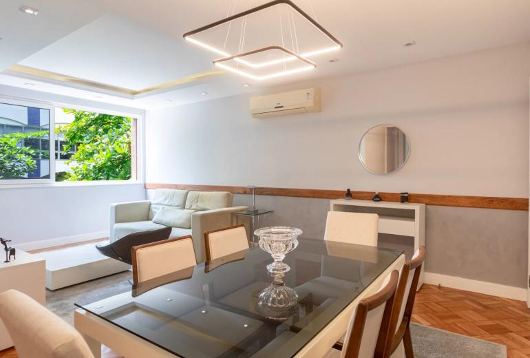 Rio158 - Charming and spacious apartment in Leblon