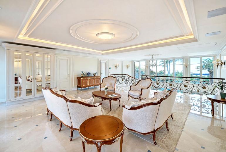 Azu058 - Sumptuous Belle Époque Palace in Cannes