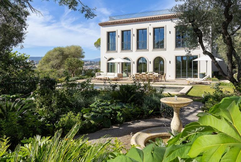 Azu089 - Neo-Provençal Villa with Panoramic Views