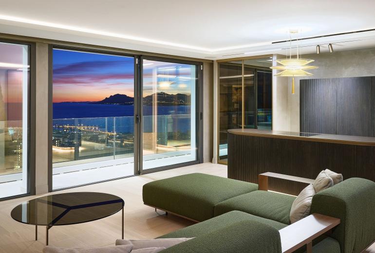 Azu090 – Contemporary sea view villa in Cannes