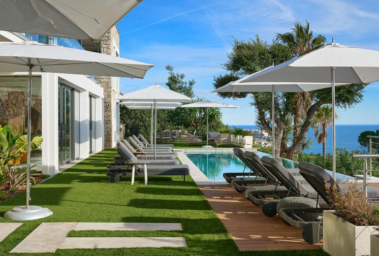 Azu090 – Villa contemporaine avec vue mer à Cannes
